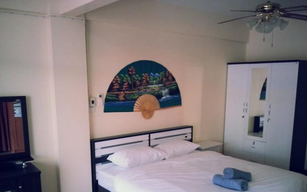 חוף ג'ומטיין Oyo 963 Sunshine Guesthouse מראה חיצוני תמונה